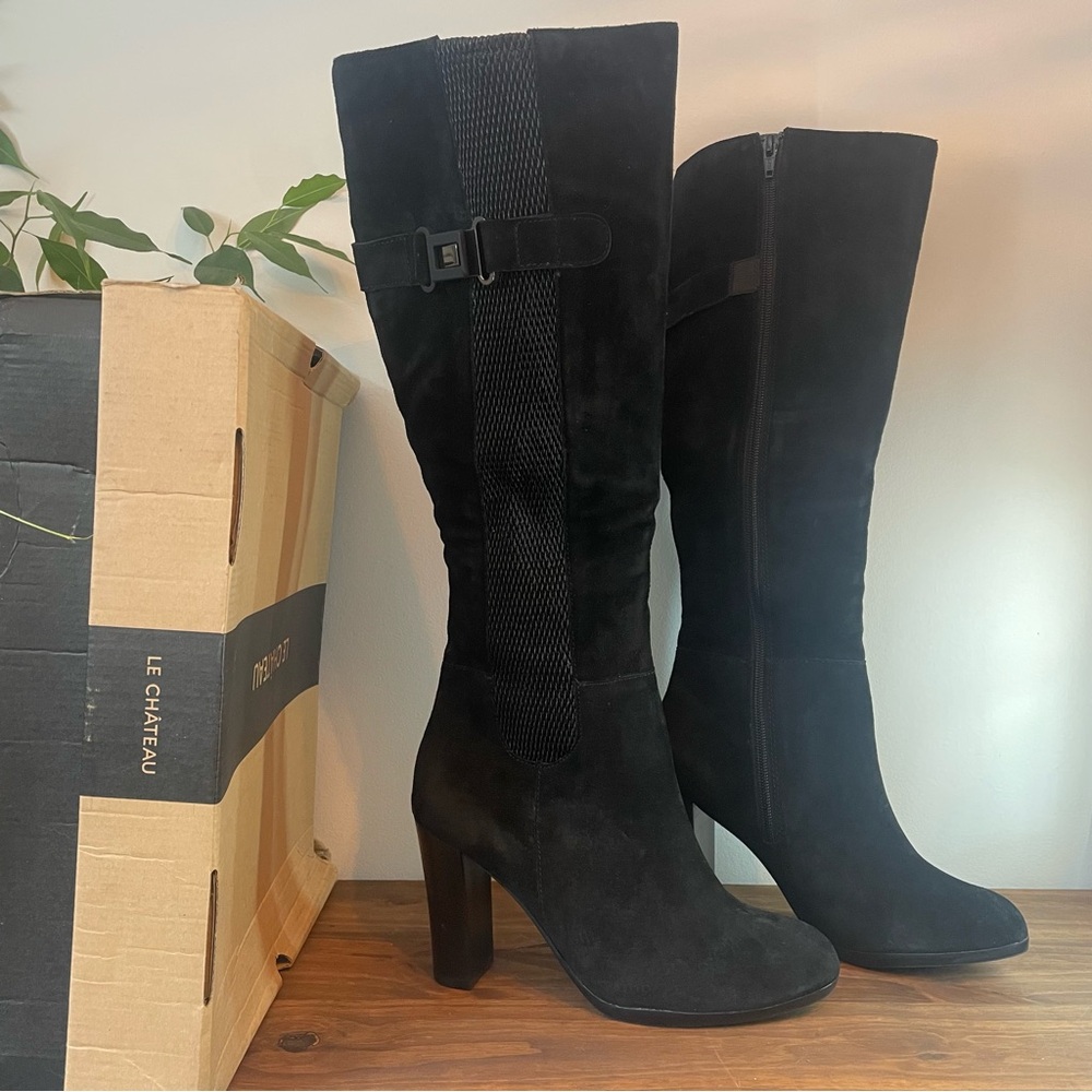 Le Chateau Elegant Black Suede Heeled Boots - Picture 2 of 16
